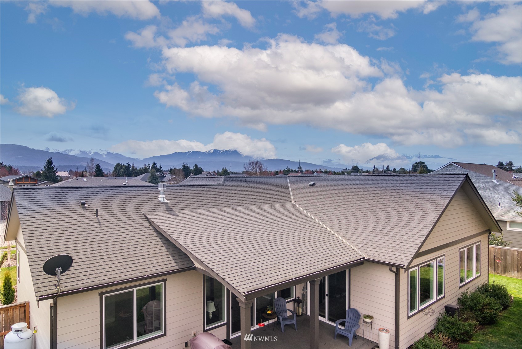 130 Royal Loop Sequim, WA 98382 - Photo 4 of 36 Gallery Image 4