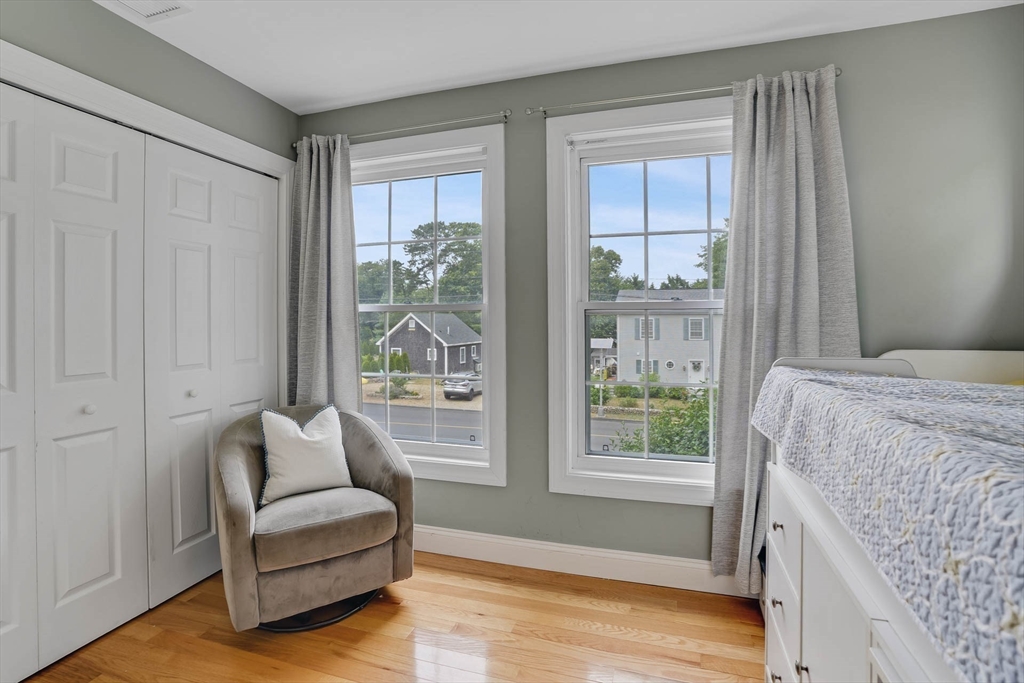 128 Spring Street Tisbury, MA 02568 - Photo 23 of 38