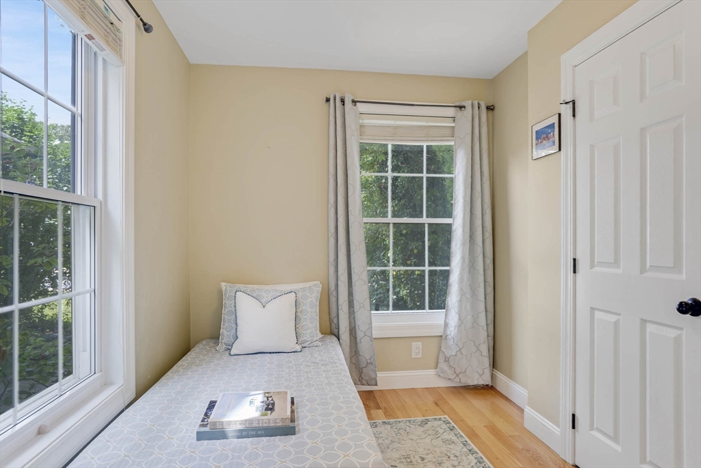 128 Spring Street Tisbury, MA 02568 - Photo 26 of 38