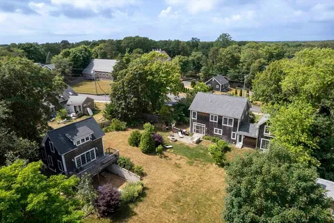 $1,575,000 | 128 Spring Street, Tisbury, MA 02568