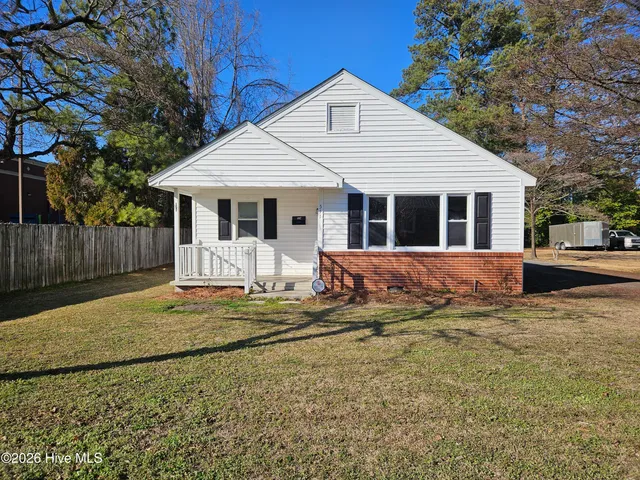 $176,000 | 511 Balsey Street, Clinton, NC 28328