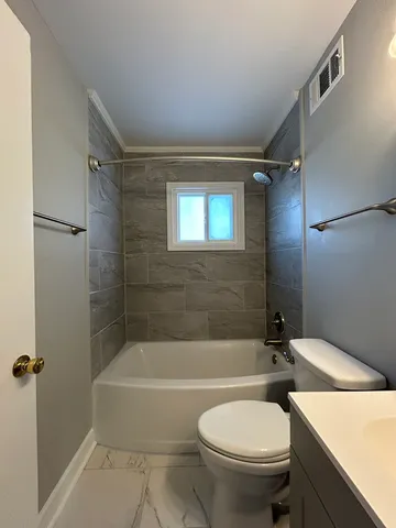 $2,300 | 807 Elm Avenue, Geneva, IL 60134