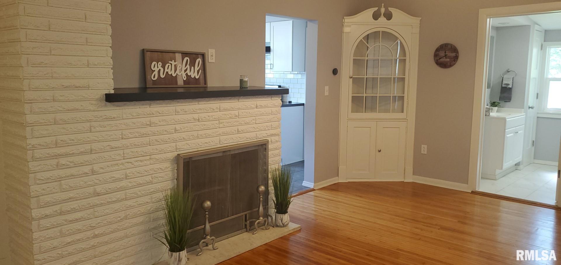 636 North 8th Avenue Canton, IL 61520 - Photo 11 of 53