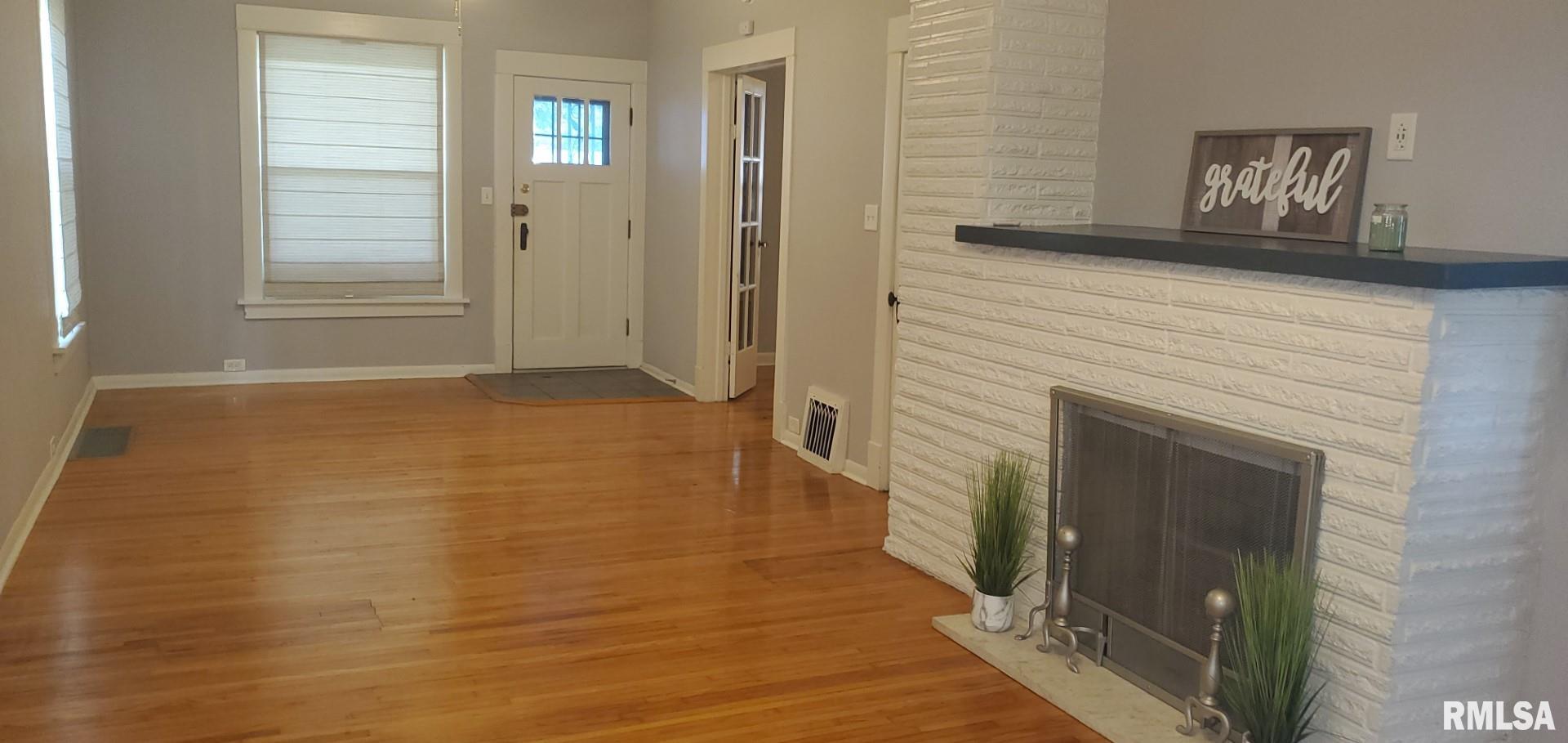 636 North 8th Avenue Canton, IL 61520 - Photo 12 of 53