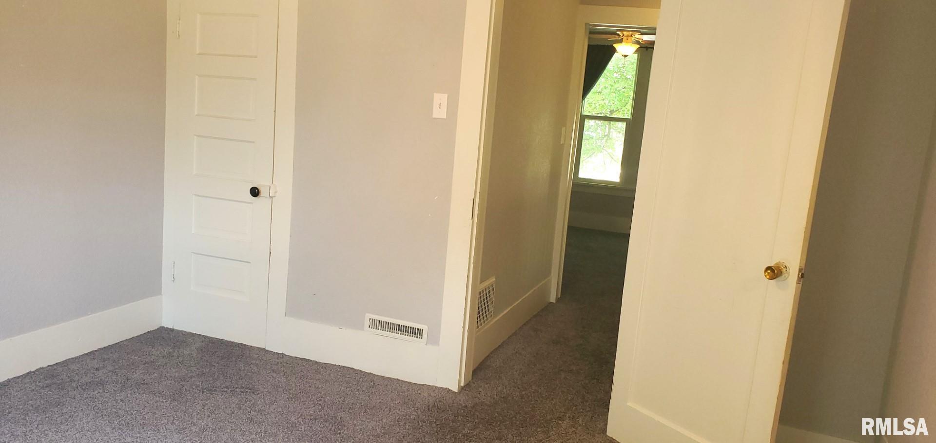 636 North 8th Avenue Canton, IL 61520 - Photo 36 of 53