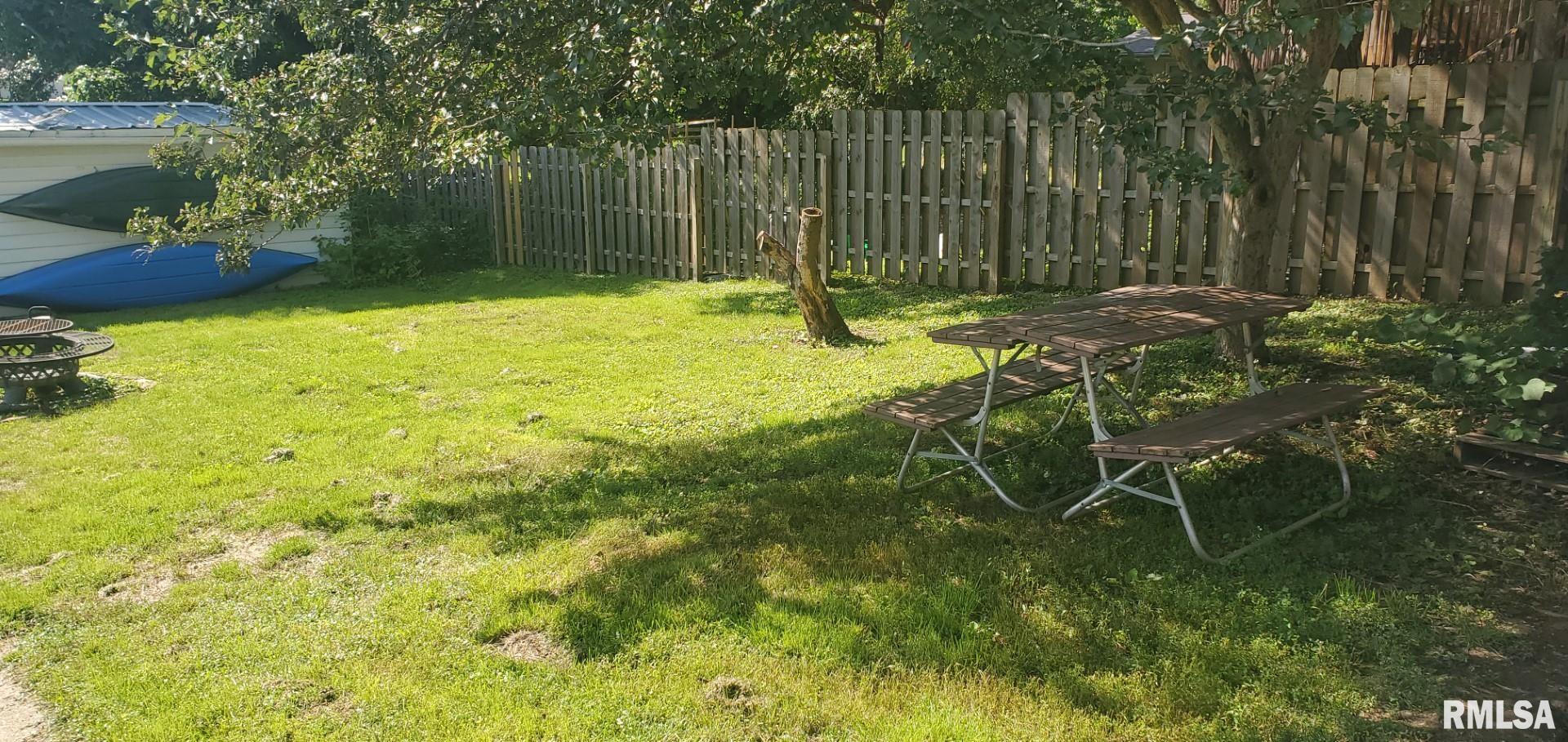 636 North 8th Avenue Canton, IL 61520 - Photo 45 of 53