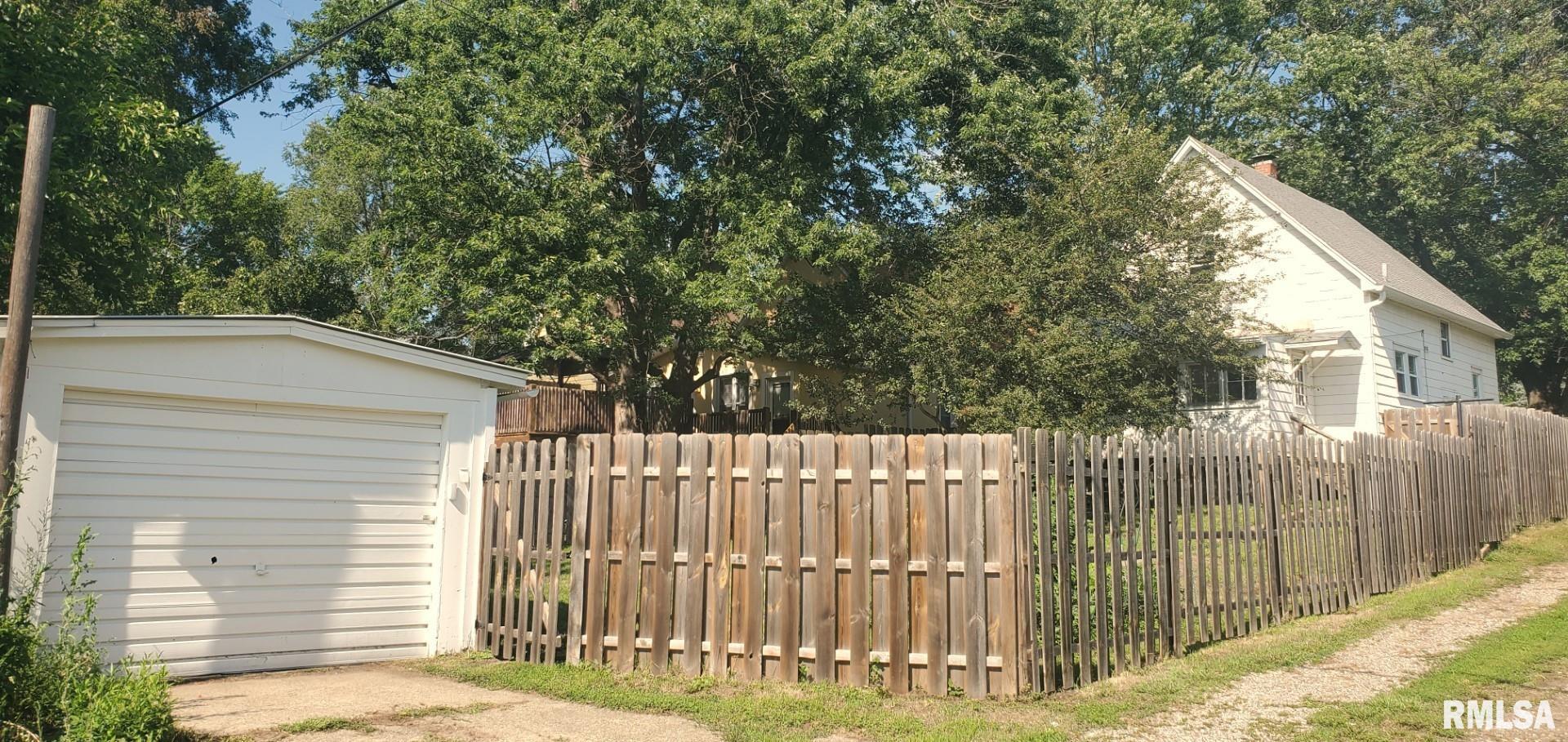 636 North 8th Avenue Canton, IL 61520 - Photo 52 of 53