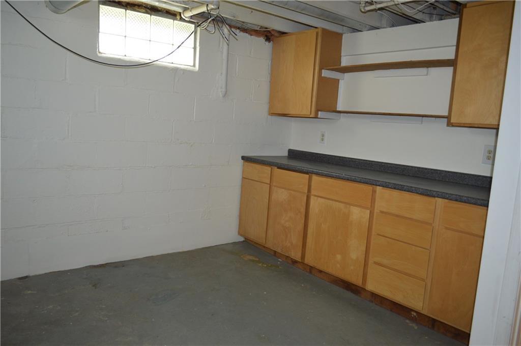 214 Birch Road Springfield, OH 45503 - Photo 9 of 11