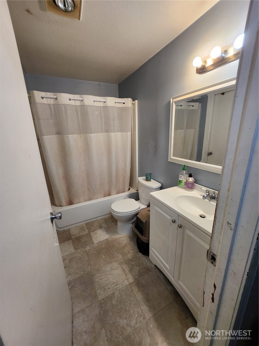 2019 Southwest 318th Place, Unit 4C Federal Way, WA 98023 - Photo 11 of 23 a view of bathroom with a sink and mirror