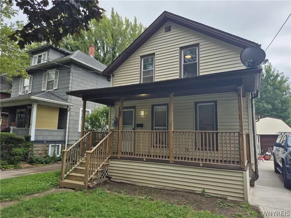 $215,000 | 45 Hill Street, Tonawanda, NY 14150