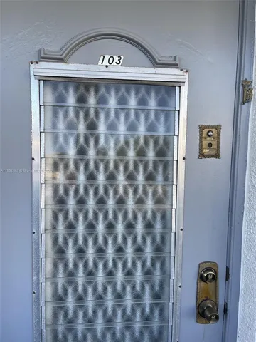 a view of utility room