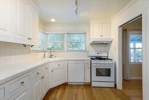 $4,800 | 321 42nd Avenue, San Mateo, CA 94403