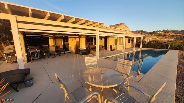 $5,000 | 2106 Dipinto Avenue, Henderson, NV 89052