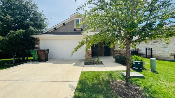 $2,150 | 2800 Joe Dimaggio Boulevard, Unit 81, Round Rock, TX 78665
