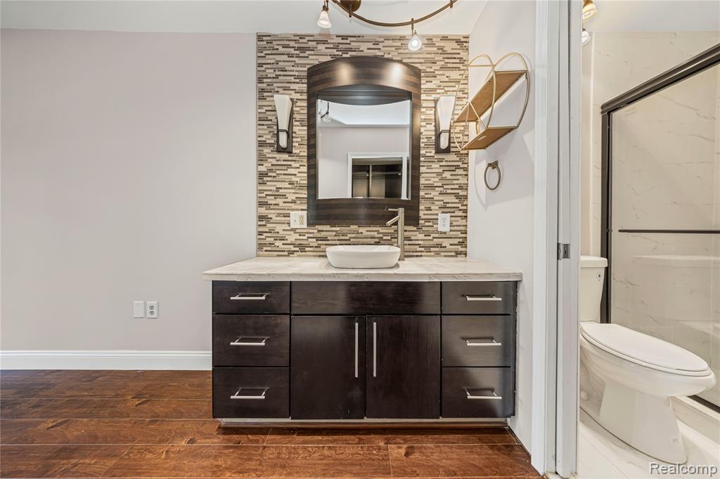 740 Eastbridge Court Rochester Hills, MI 48307 - Photo 25 of 43