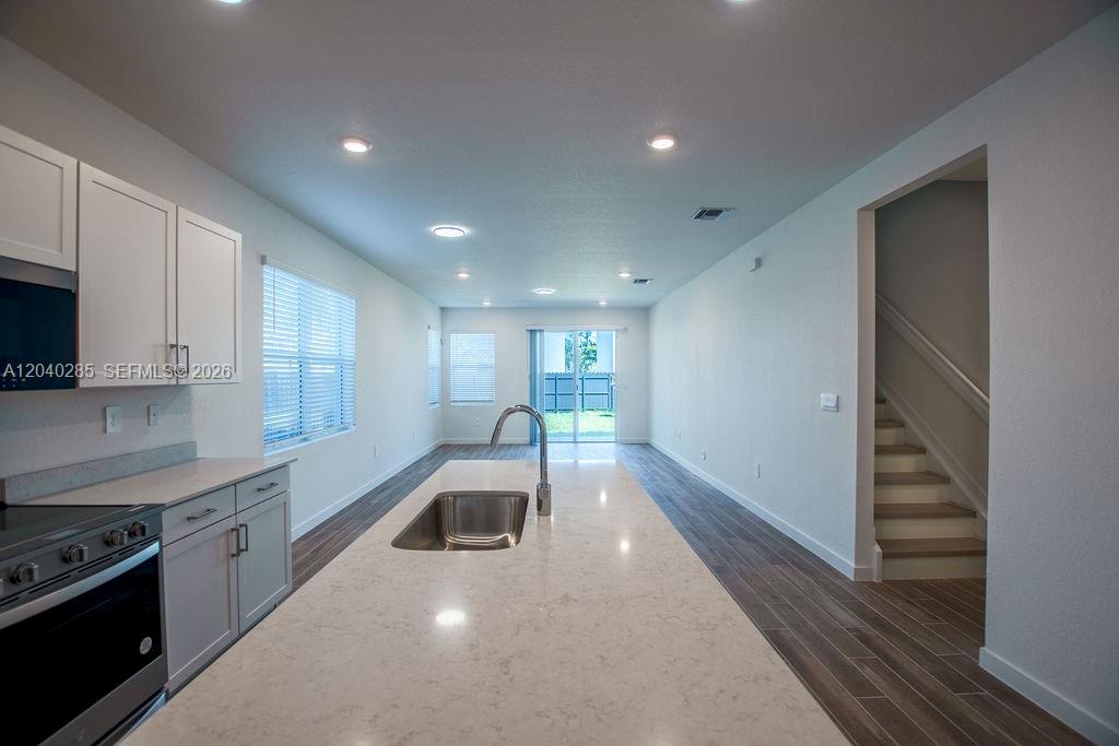 12949 Southwest 267th Street Homestead, FL 33032 - Photo 15 of 46