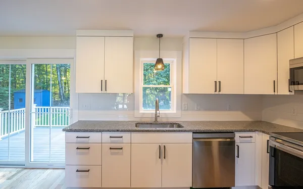 $525,000 | 9 Susan Drive, Dudley, MA 01571