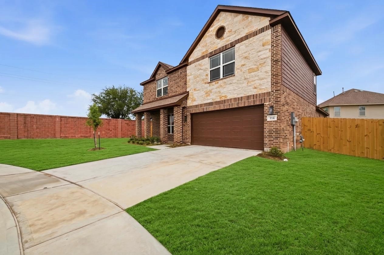 114 Par Circle La Porte, TX 77571 - Photo 32 of 33 A long driveway guides you to the attached two-car garage.