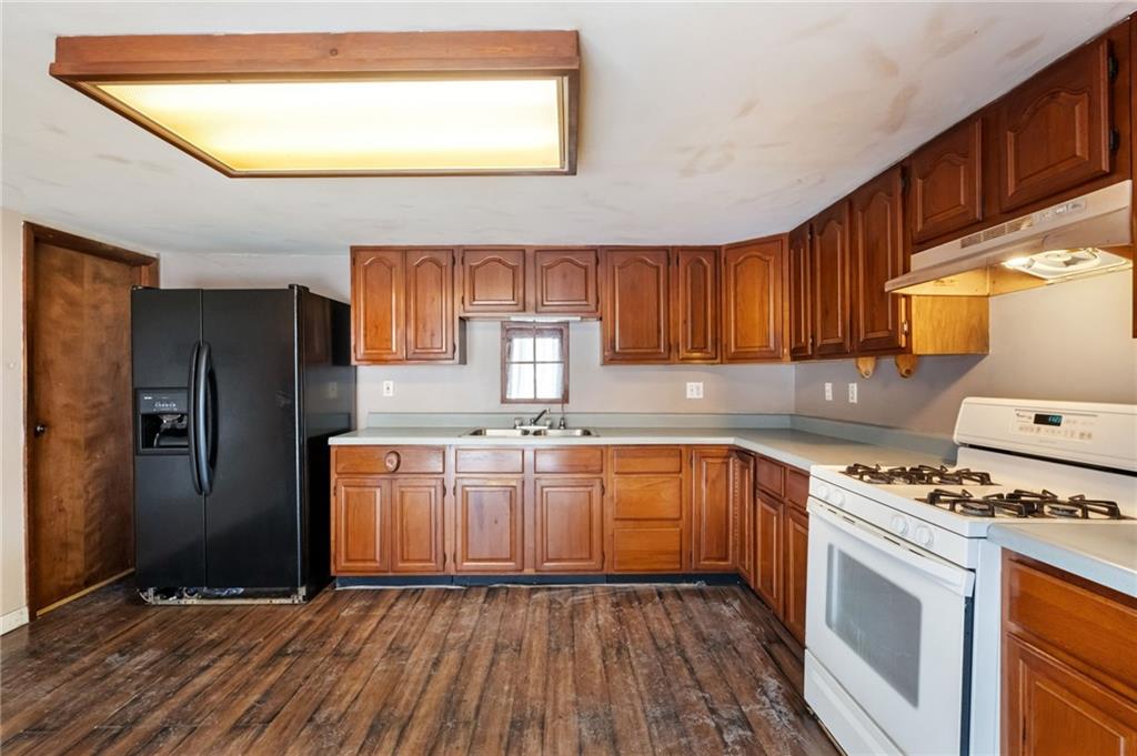 803 Sharps Hill Road Pittsburgh, PA 15215 - Photo 6 of 50 Gallery Image 6