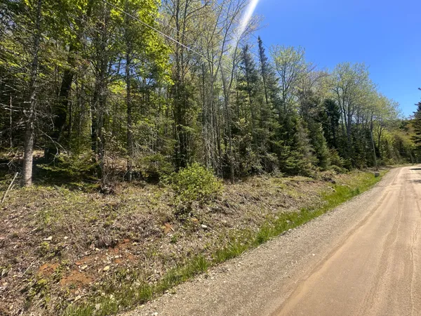 $250,000 | 237 Knights Pond Road, Northport, ME 04849