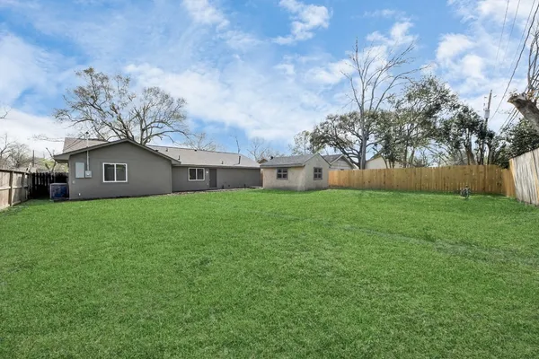 $1,800 | 6934 Neff Street, Houston, TX 77074