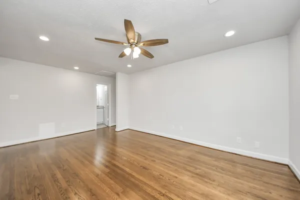 $1,800 | 6934 Neff Street, Houston, TX 77074