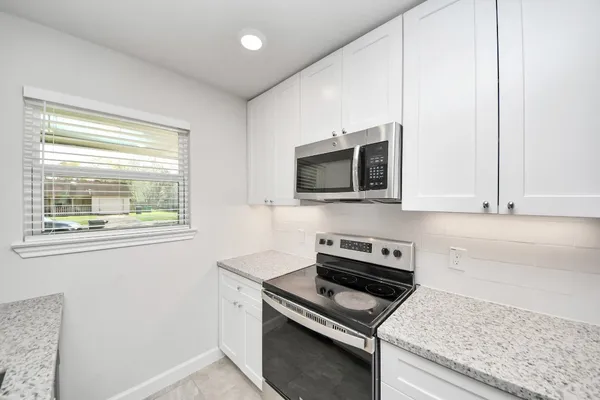 $1,800 | 6934 Neff Street, Houston, TX 77074