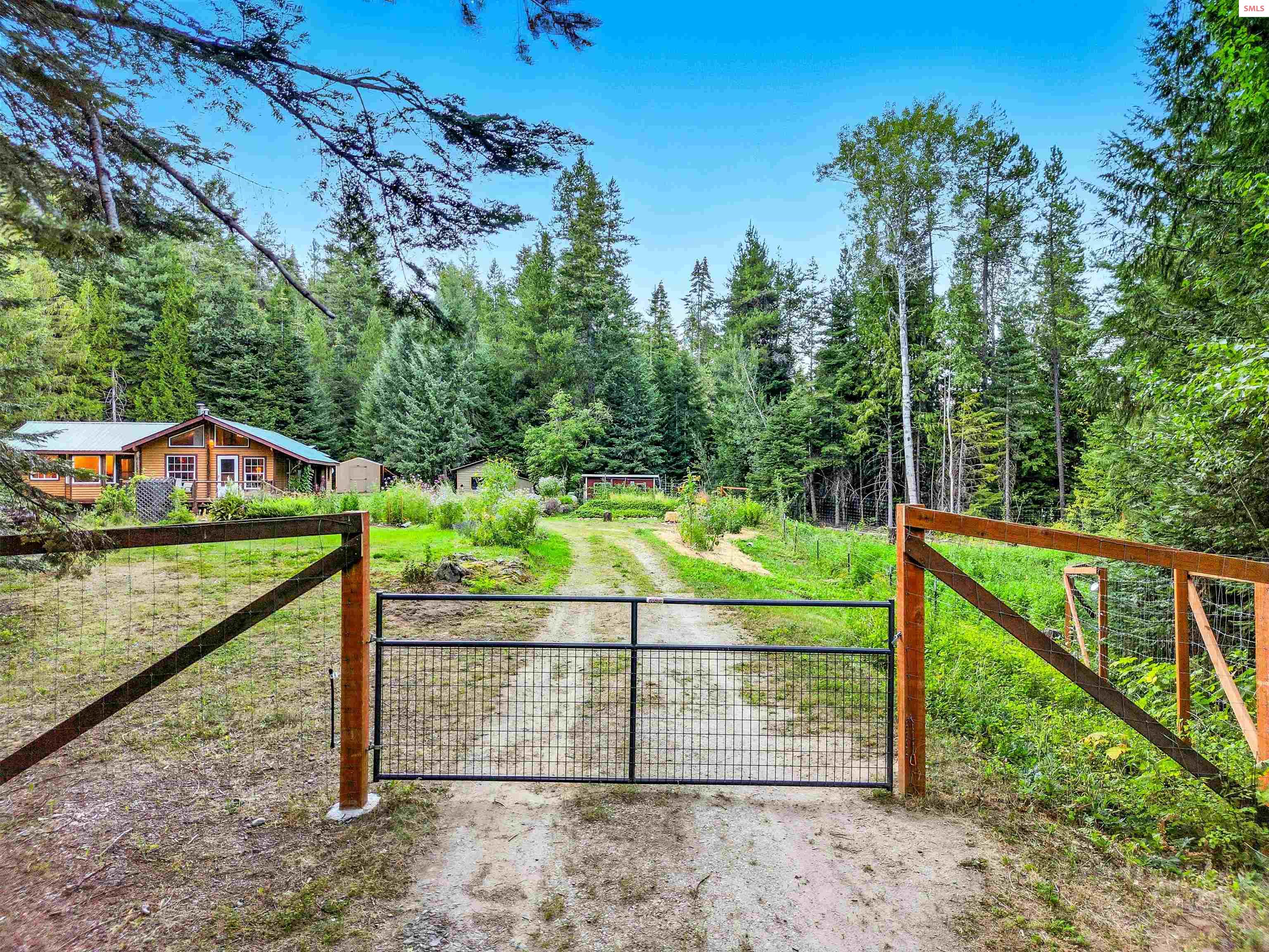 633 Old Mill Road Sandpoint, ID 83864 - Photo 2 of 55 Amazing vegetable, flowers and herb gardens