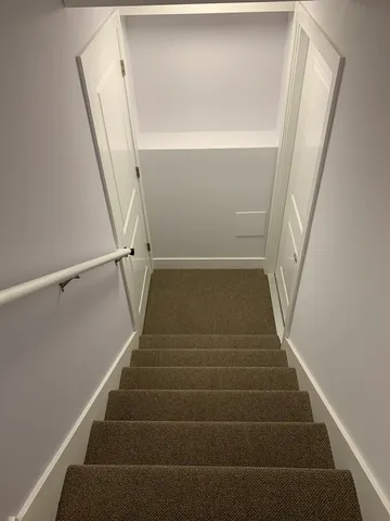 $2,300 | 3706 North Drake Avenue, Unit G, Chicago, IL 60618