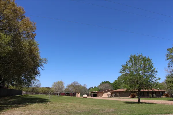 $388,000 | 12710 Dannhaus Road, Needville, TX 77461