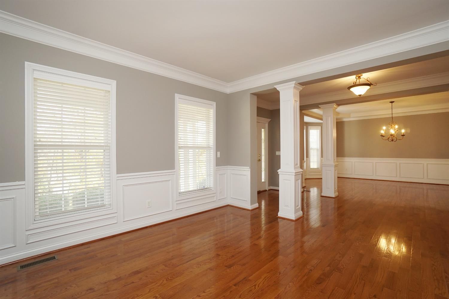 10623 Weil Road Montgomery, OH 45249 - Photo 8 of 43