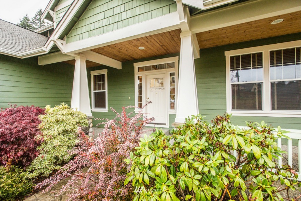 9662 Phillips Road Southeast Port Orchard, WA 98367 - Photo 2 of 25 Gallery Image 2