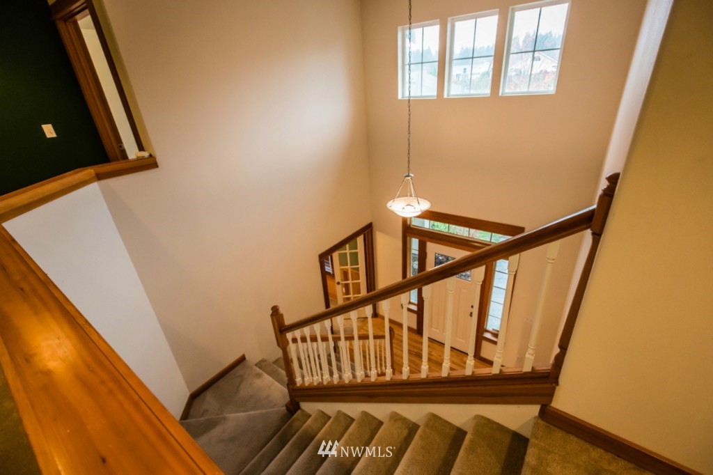 9662 Phillips Road Southeast Port Orchard, WA 98367 - Photo 11 of 25 Gallery Image 11