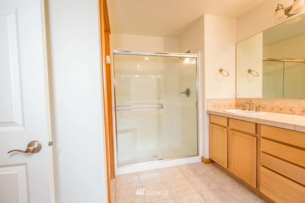 9662 Phillips Road Southeast Port Orchard, WA 98367 - Photo 18 of 25 Gallery Image 18