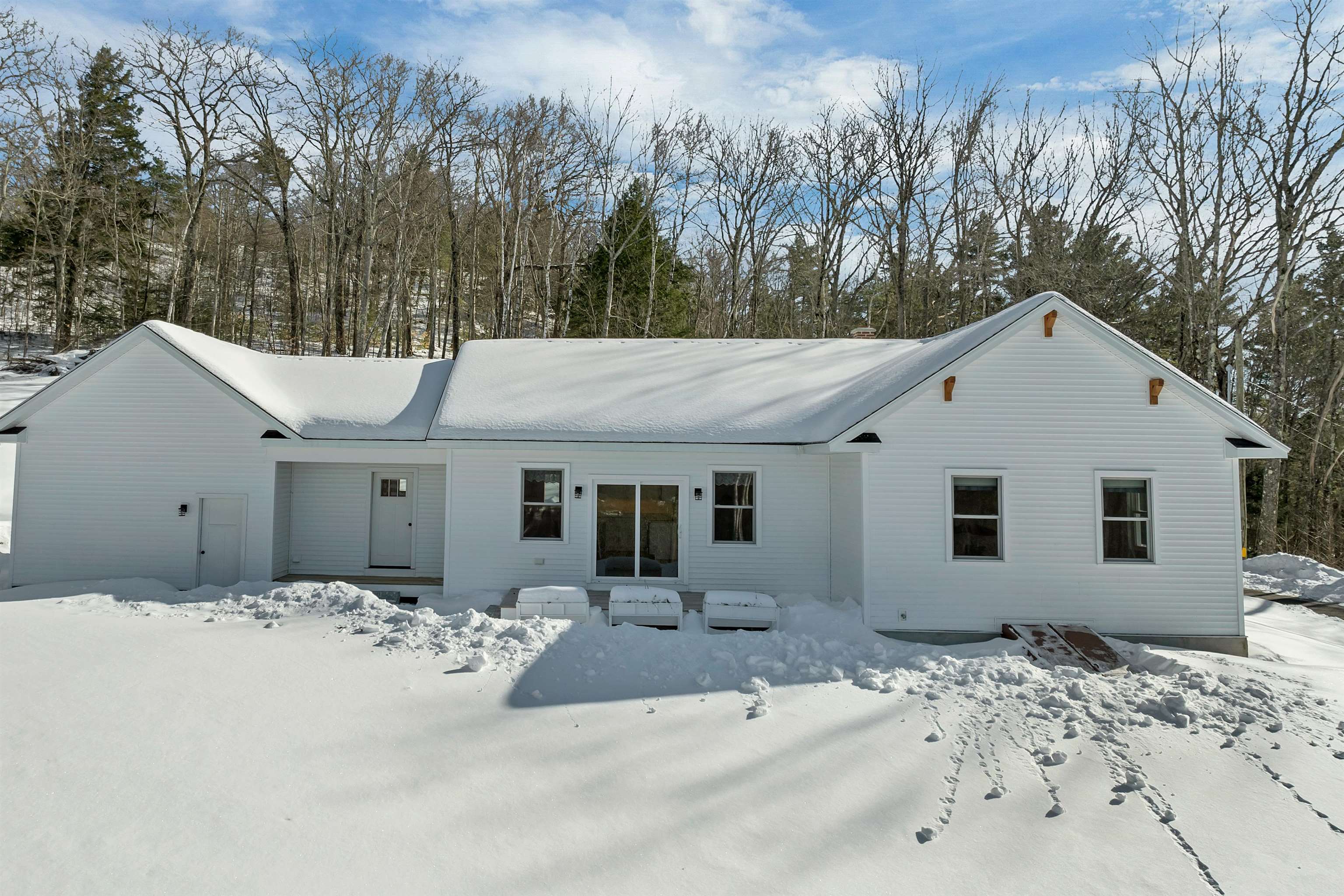 630 Belknap Mountain Road Gilford, NH 03249 - Photo 2 of 27