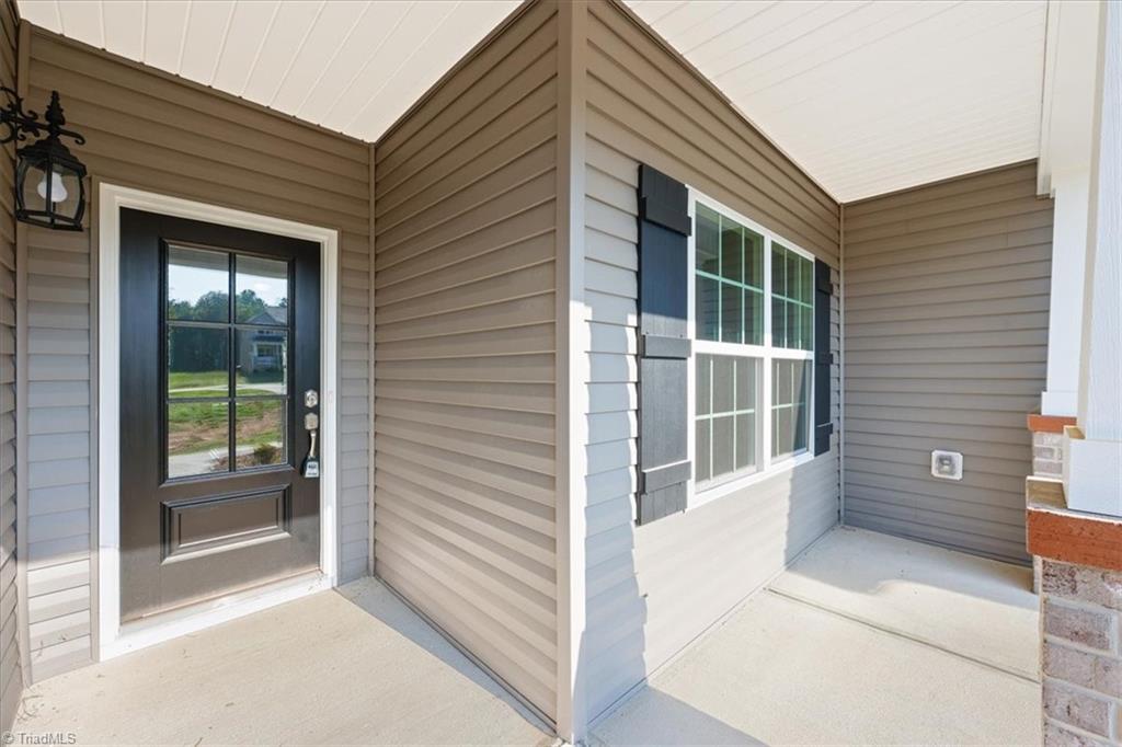 6512 Rogers Farm Road Pleasant Garden, NC 27313 - Photo 4 of 17 Front Porch