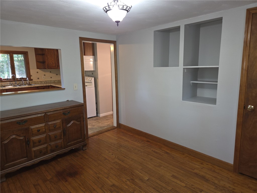 31 Lakeside Drive Hopkinton, RI 02832 - Photo 11 of 32
