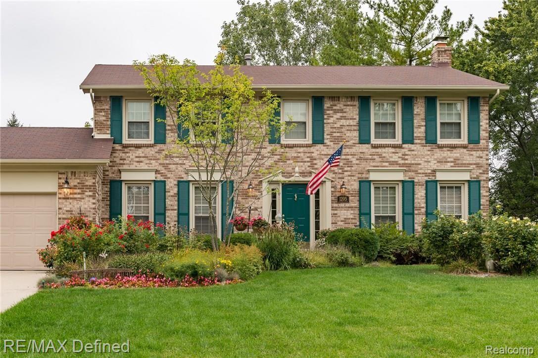 1205 Hathaway Rising Rochester, MI 48306 - Photo 3 of 27 20160923_SLP-15.jpg