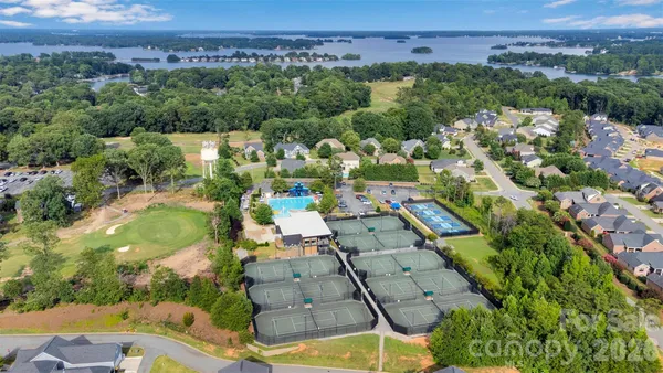 $449,000 | 7526 Fairway Villa Circle, Denver, NC 28037