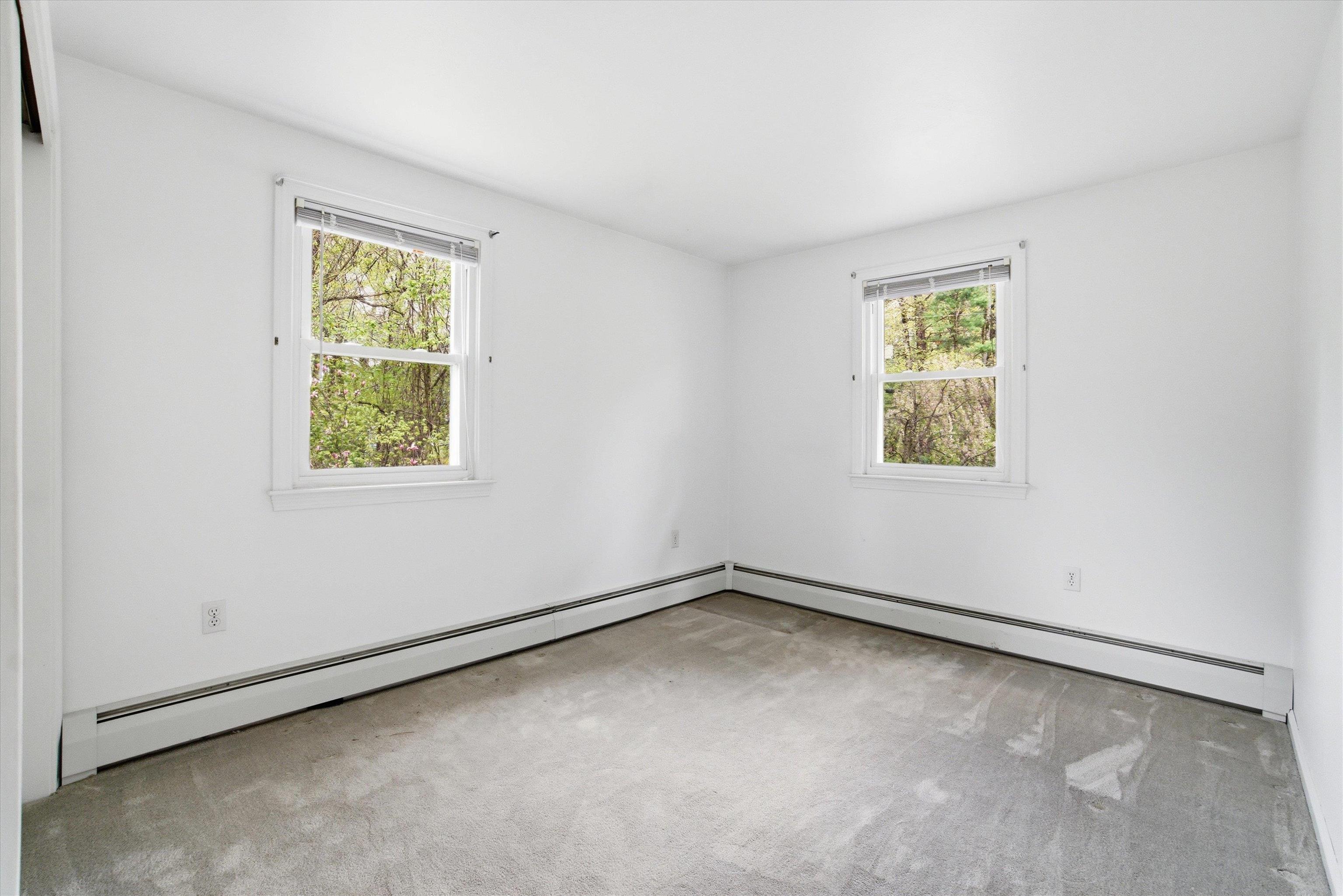 4 Timothy Lane Hudson, NH 03051 - Photo 21 of 53