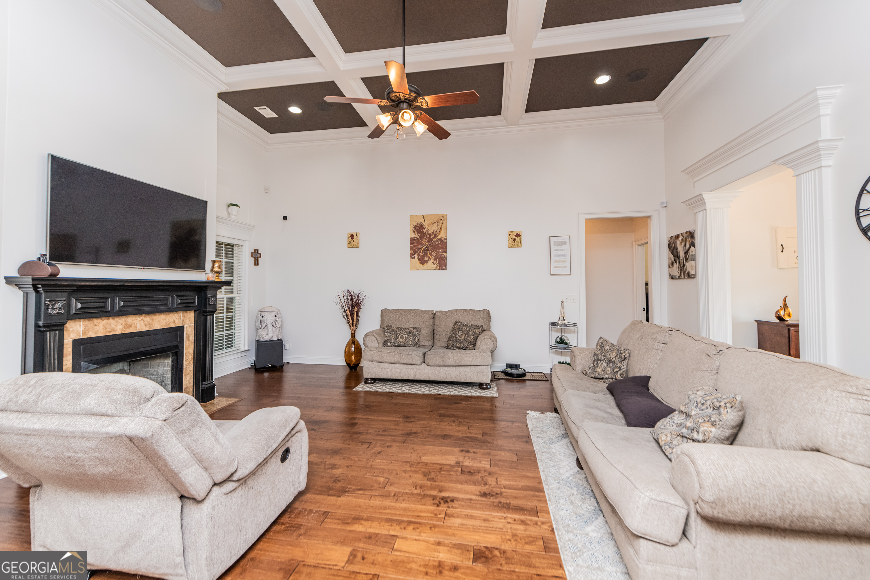 405 Old Bridge Road Warner Robins, GA 31088 - Photo 10 of 55 a living room with furniture and a fireplace