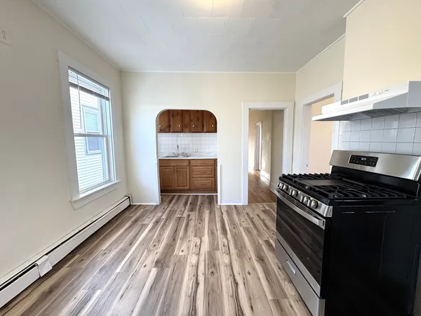 $2,800 | 405 Ferry Street, Unit 3, Everett, MA 02149