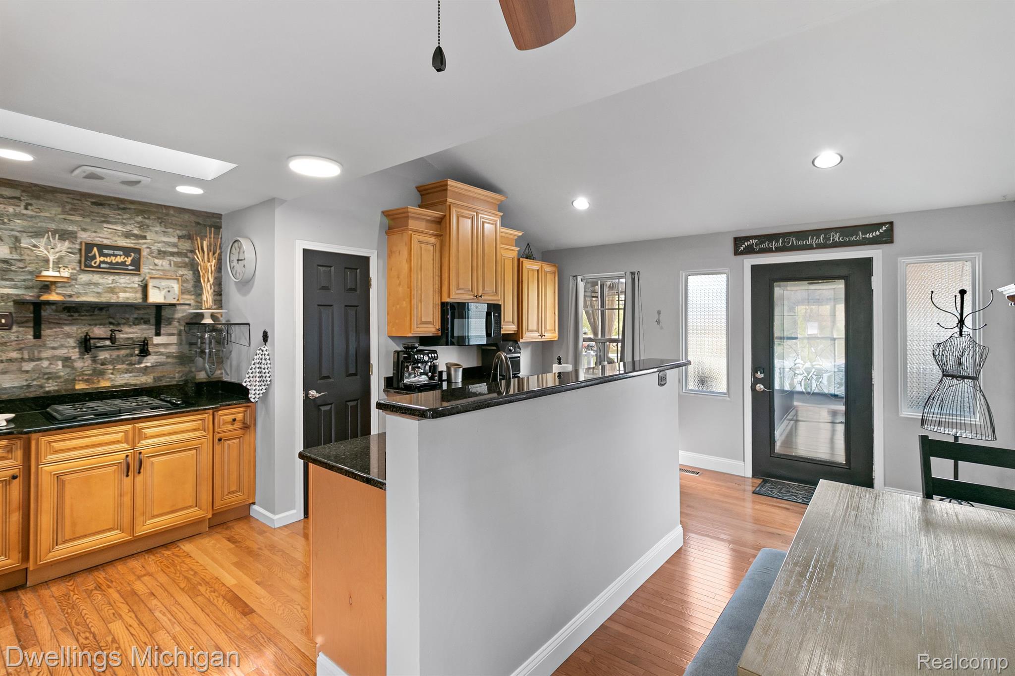25749 Karr Road Belleville, MI 48111 - Photo 26 of 46 Gallery Image 26