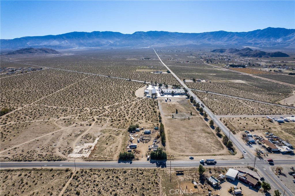 32961 Old Woman Springs Road Lucerne Valley, CA 92356 - Photo 11 of 13 a view of city and mountain