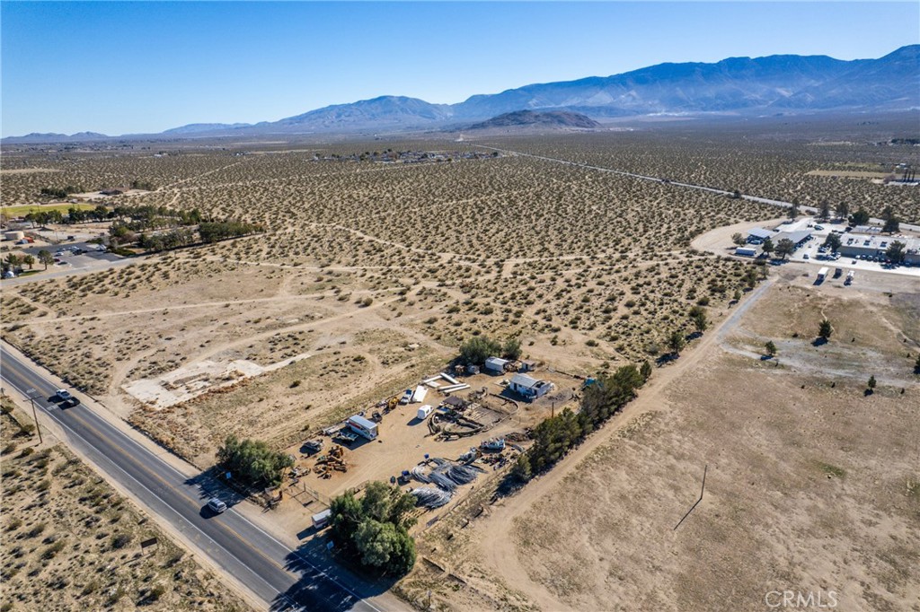 32961 Old Woman Springs Road Lucerne Valley, CA 92356 - Photo 9 of 13 a view of city and mountain