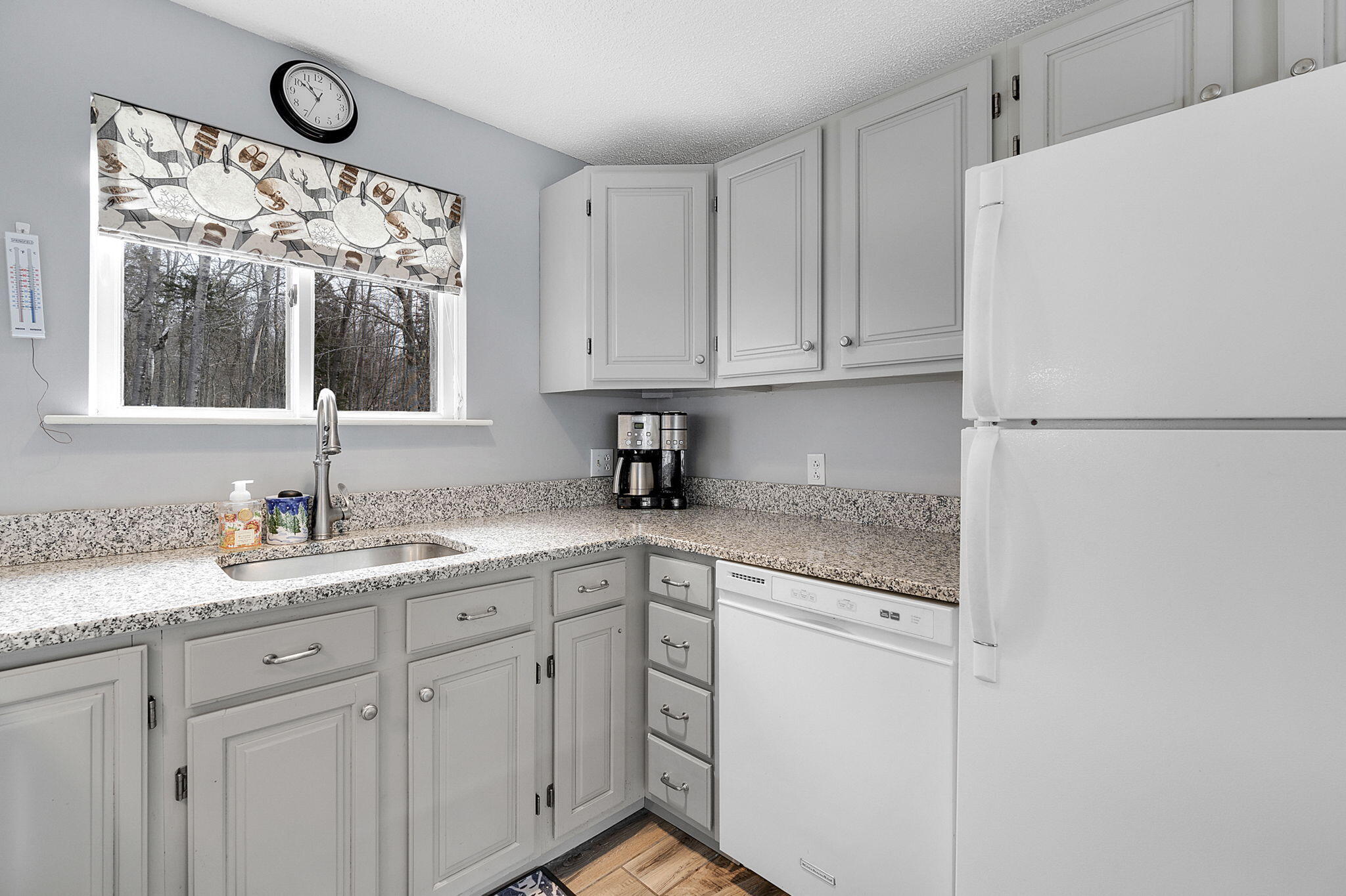 85 Easy Street, Unit G3 Newry, ME 04261 - Photo 13 of 40 12-web-or-mls-85Easy-G3-8