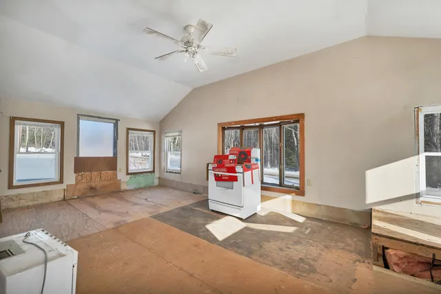 $285,000 | 385 Jackman Pond Road, Tamworth, NH 03883