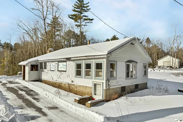 $285,000 | 385 Jackman Pond Road, Tamworth, NH 03883