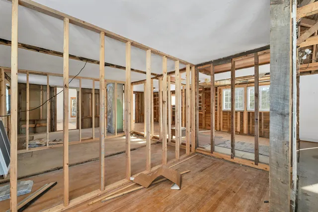 $285,000 | 385 Jackman Pond Road, Tamworth, NH 03883