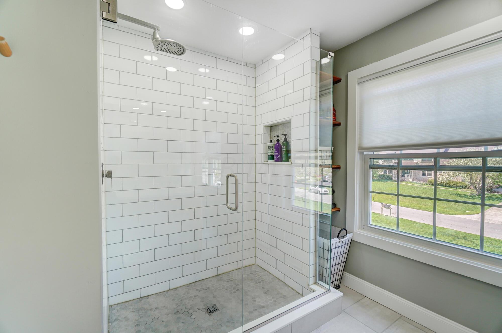 4251 Shire Landing Road Hilliard, OH 43026 - Photo 36 of 60 Owners Shower